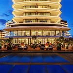 Swissotel And Cesme Hotel İzmir