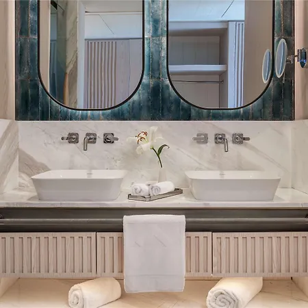 Swissotel And Cesme Измир