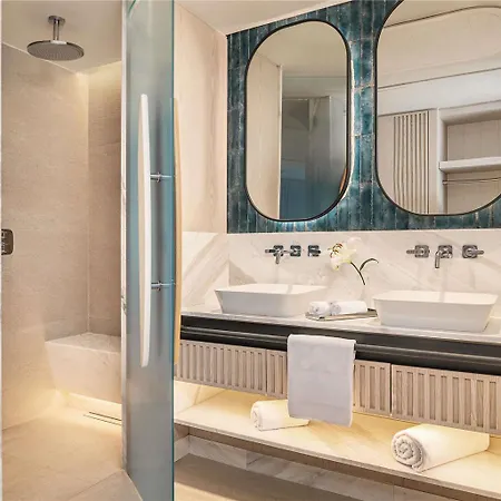 Swissotel And Cesme Отель *