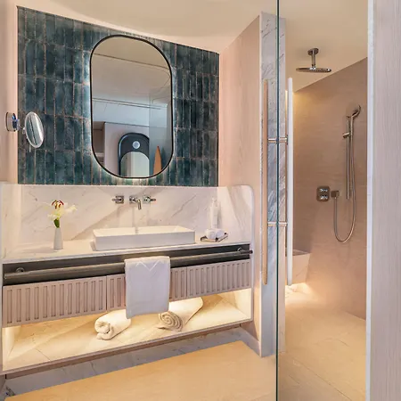 Swissotel And Cesme