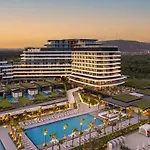 Swissotel And Cesme Szálloda