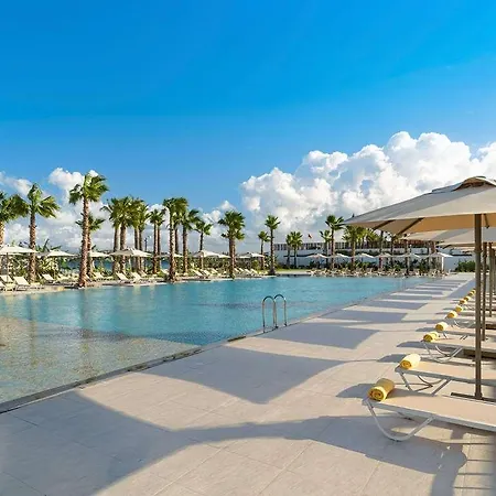 Swissotel And Cesme Hotel Izmir