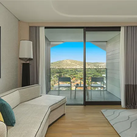 Swissotel And Cesme Hotel