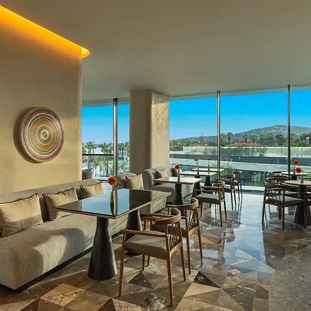 Swissotel And Cesme Hotel