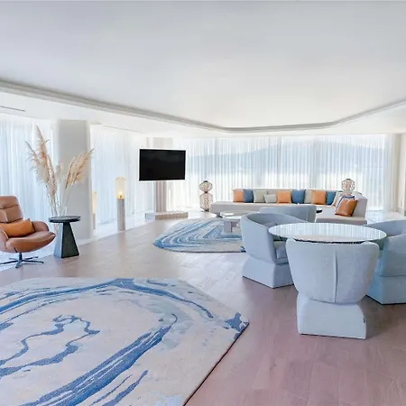 Swissotel And Cesme Hotel