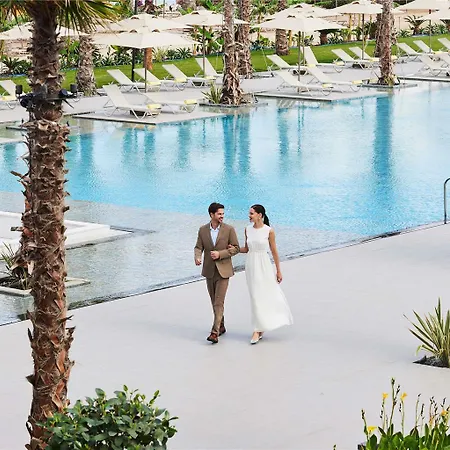 Swissotel And Cesme Hotel
