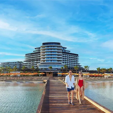 Swissotel And Cesme Hotel