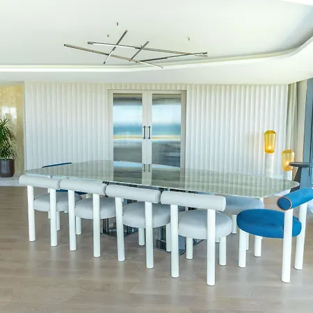 Swissotel And Cesme Hotel