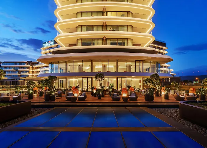 Swissotel And Cesme Hotel *