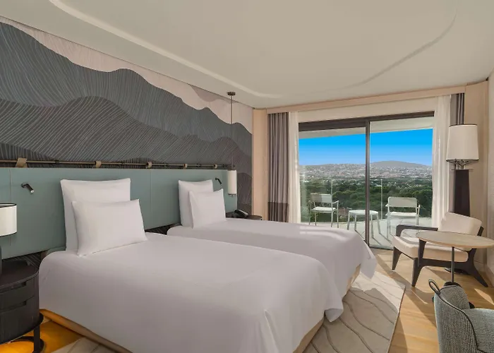 Swissotel And Cesme Hotel