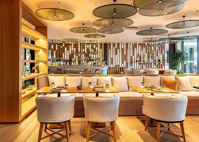 Swissotel And Cesme Esmirna