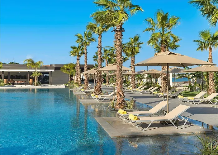 Swissotel And Cesme *